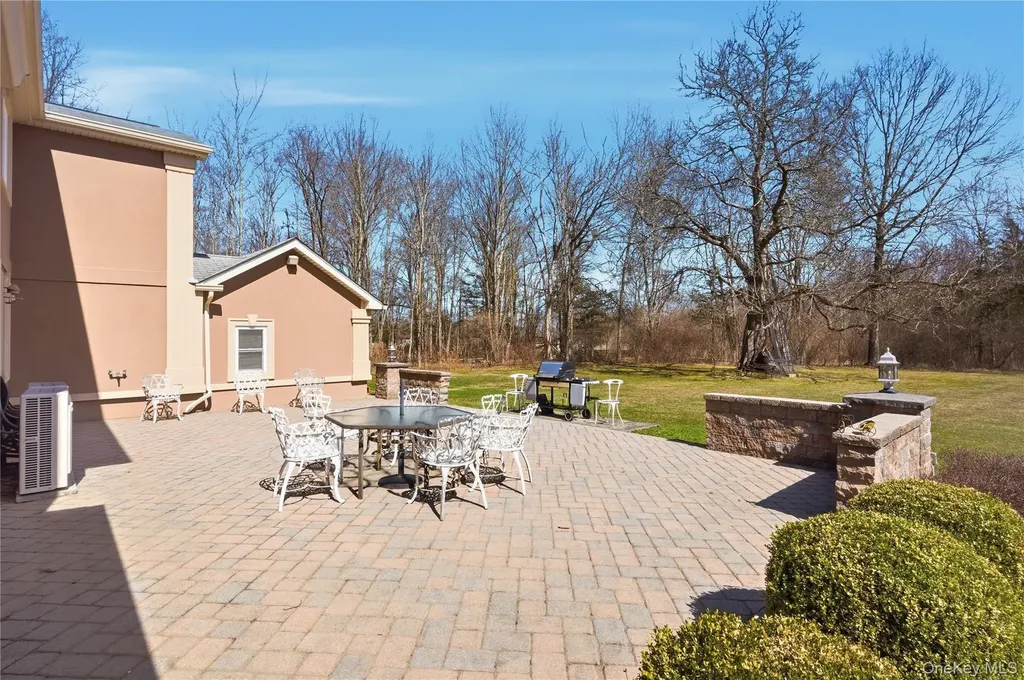 801 Albany Post Road Gardiner NY 12525
