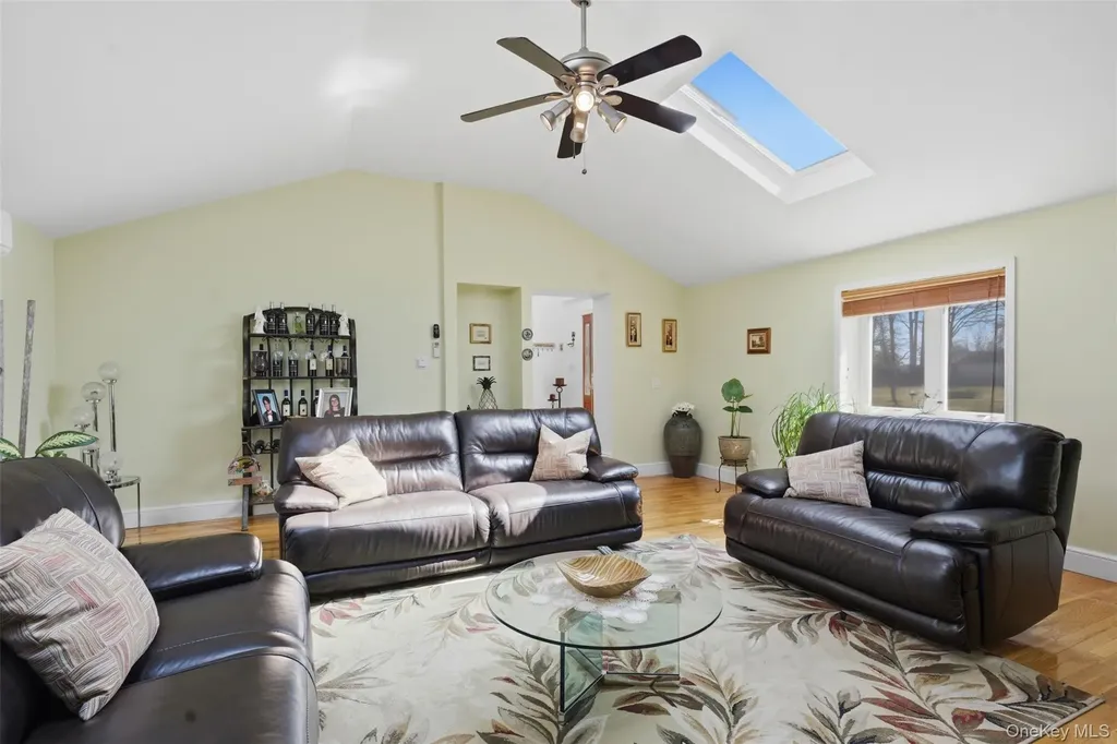 801 Albany Post Road Gardiner NY 12525