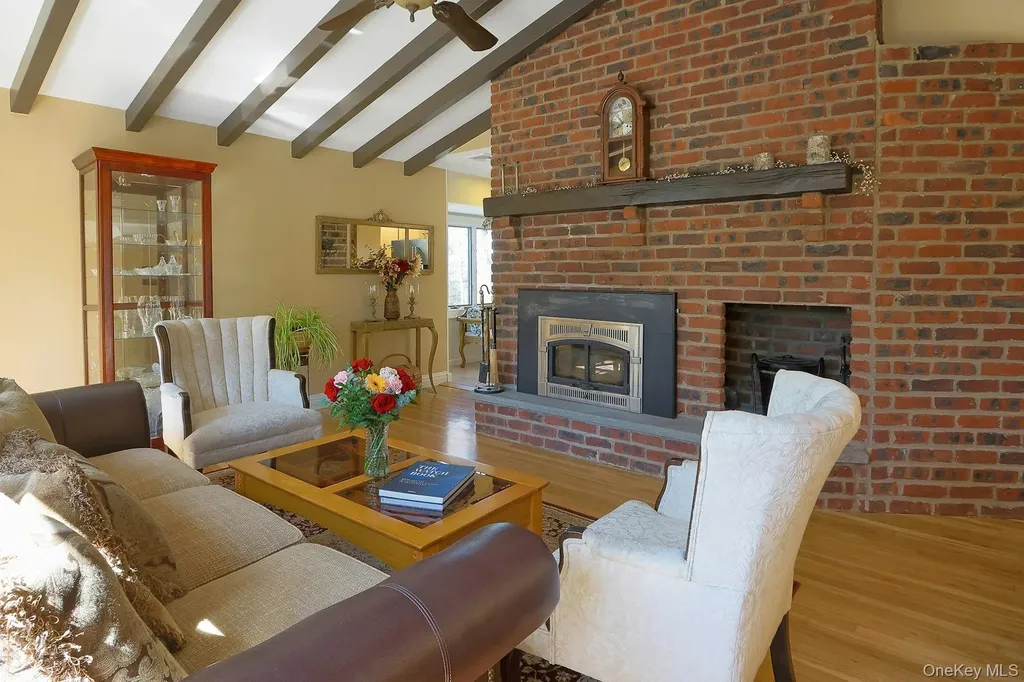 27 Deer Path Road Tuxedo Park NY 10987