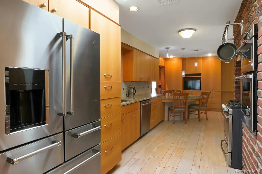 27 Deer Path Road Tuxedo Park NY 10987