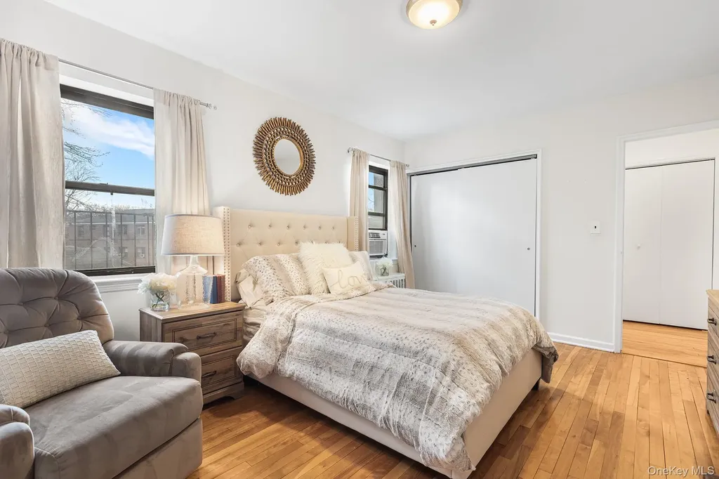 8 Lawrence Drive White Plains NY 10603