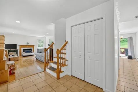 6 Summer Winds Court Cornwall On Hudson NY 12520