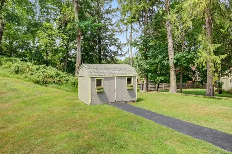 6 Summer Winds Court Cornwall On Hudson NY 12520