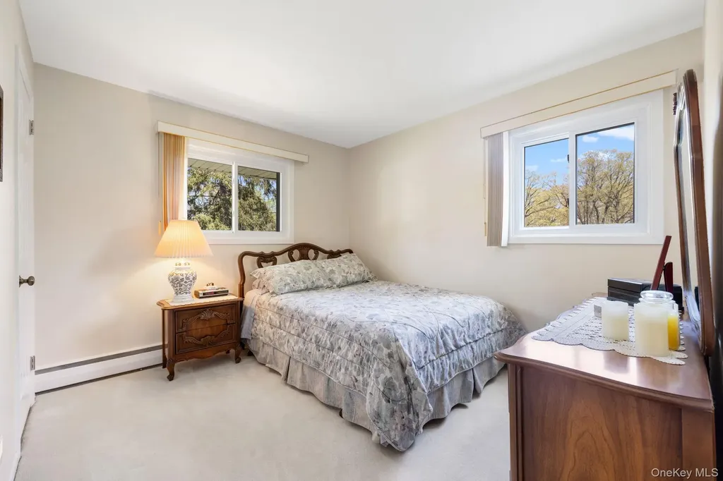 26 Spruce Lane West Nyack NY 10994