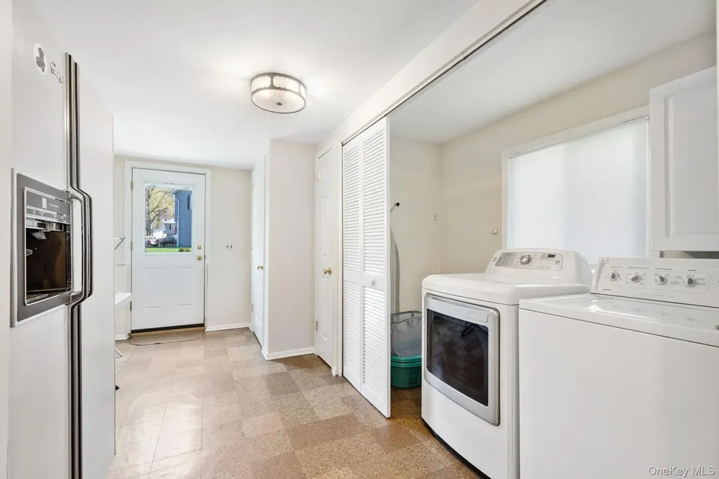 26 Spruce Lane West Nyack NY 10994