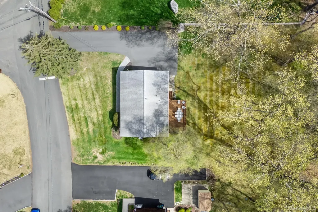 26 Spruce Lane West Nyack NY 10994