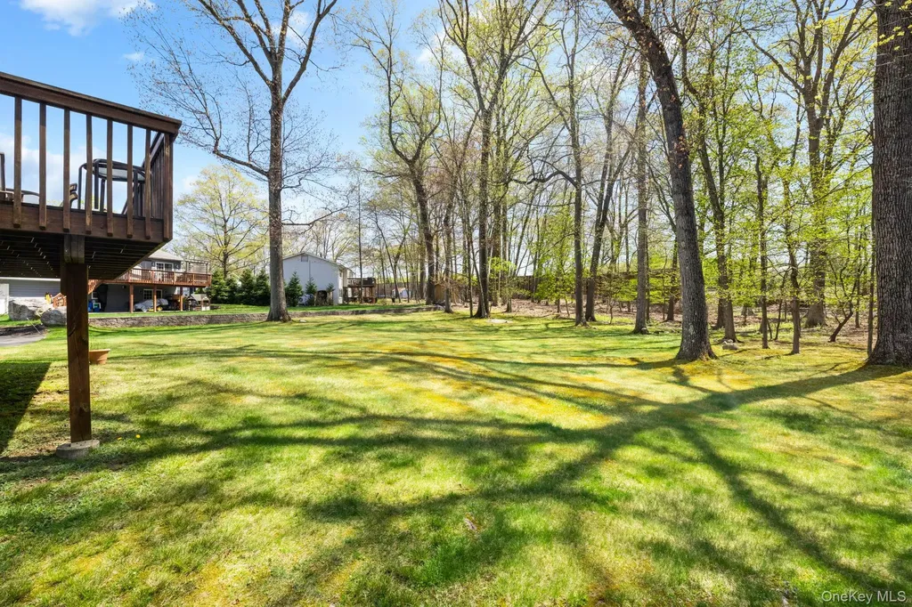 26 Spruce Lane West Nyack NY 10994