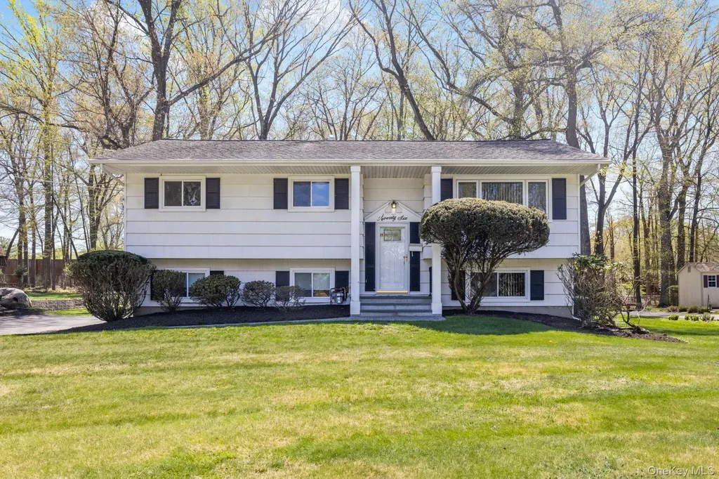 26 Spruce Lane West Nyack NY 10994