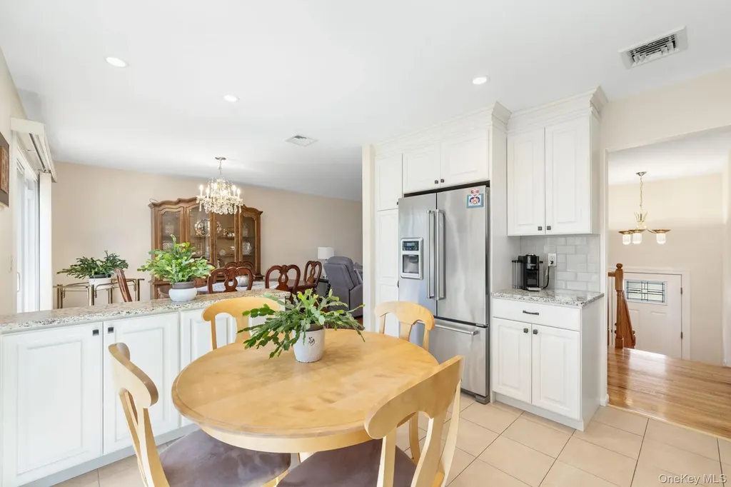 26 Spruce Lane West Nyack NY 10994