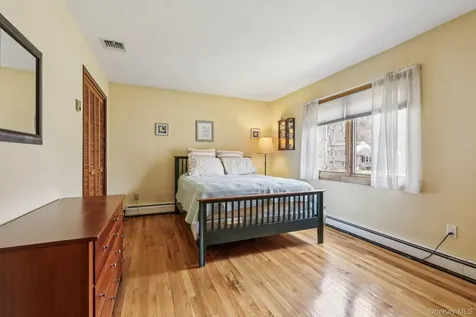 89 Green Road West Nyack NY 10994