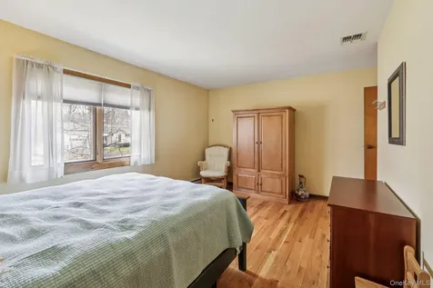 89 Green Road West Nyack NY 10994