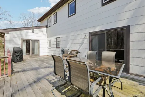89 Green Road West Nyack NY 10994
