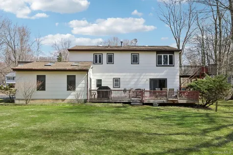 89 Green Road West Nyack NY 10994