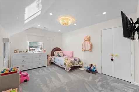 930 Smith Lane Woodmere NY 11598