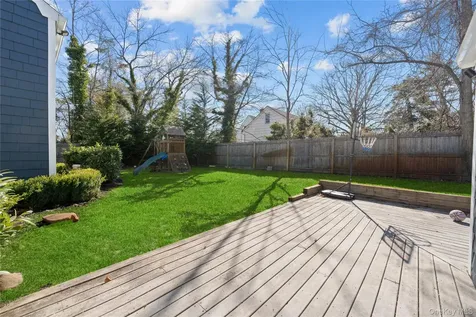 930 Smith Lane Woodmere NY 11598