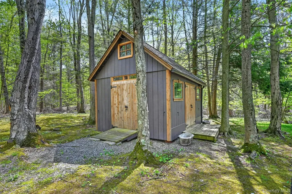 42 Philip Drive Montgomery NY 12549