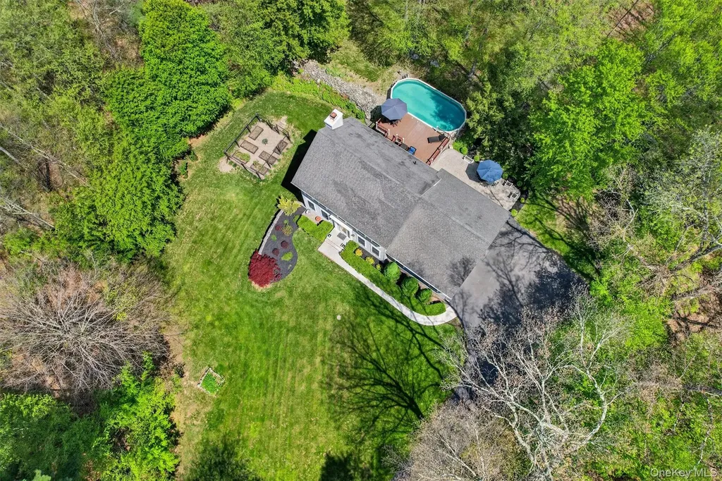 42 Philip Drive Montgomery NY 12549