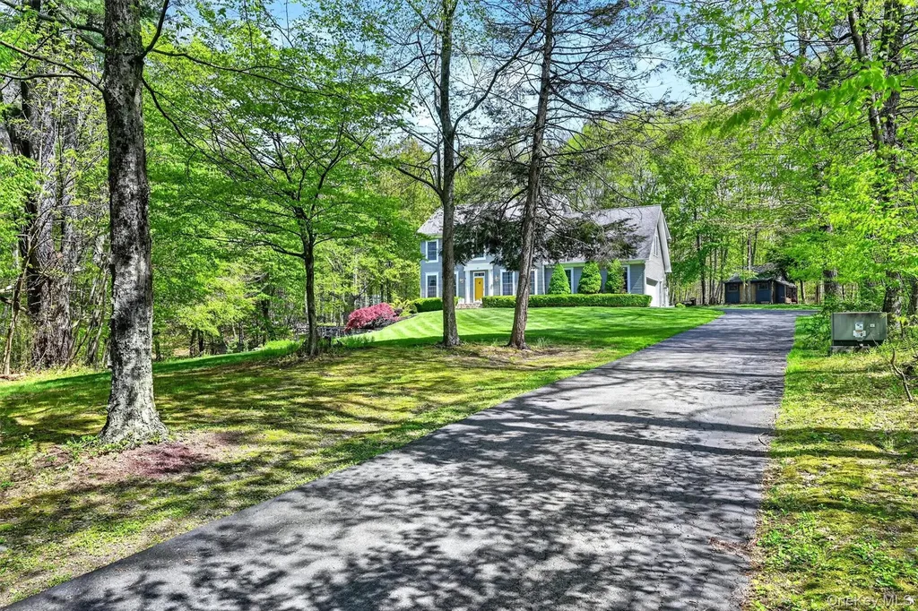 42 Philip Drive Montgomery NY 12549