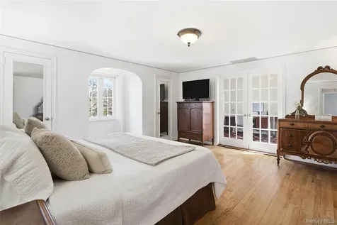 38 (aka 42) Sargent Road Scarsdale NY 10583