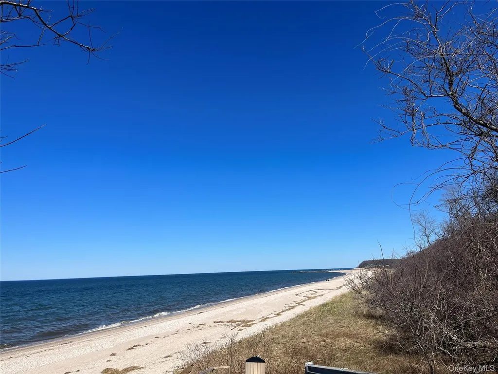 19 Harvard Road Shoreham NY 11786
