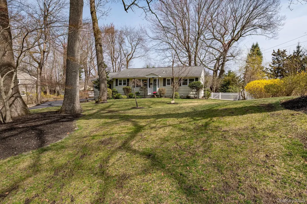 19 Harvard Road Shoreham NY 11786