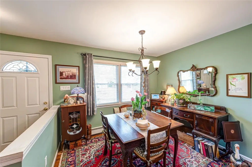 19 Harvard Road Shoreham NY 11786