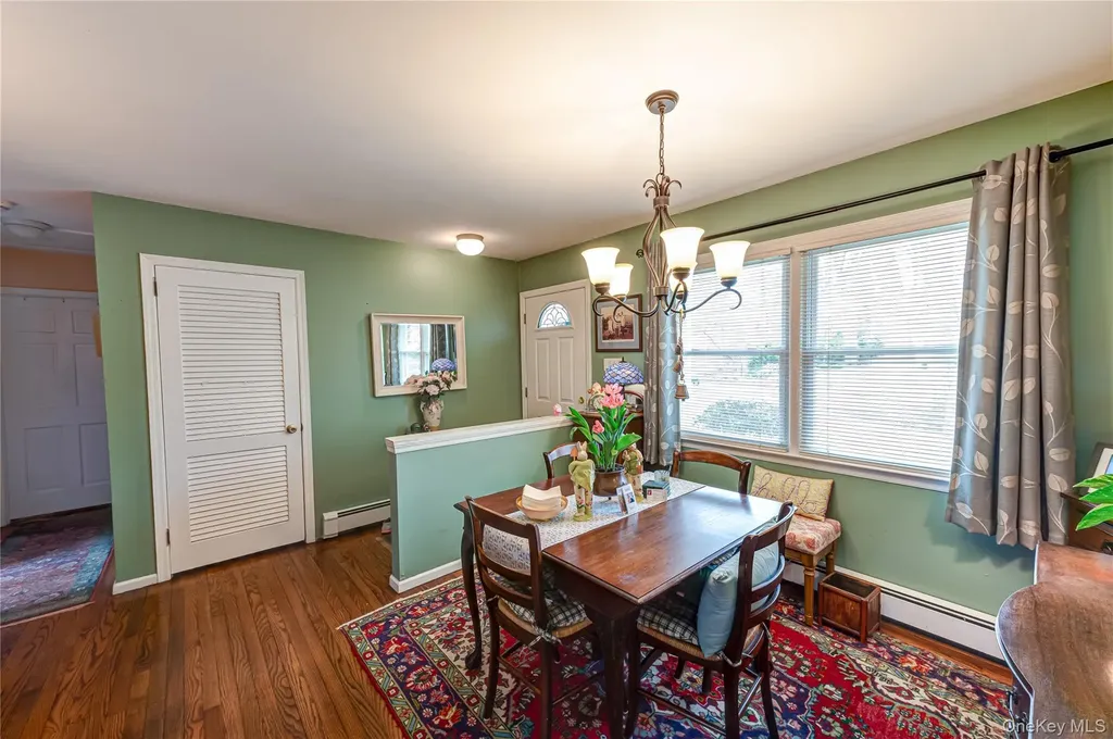 19 Harvard Road Shoreham NY 11786