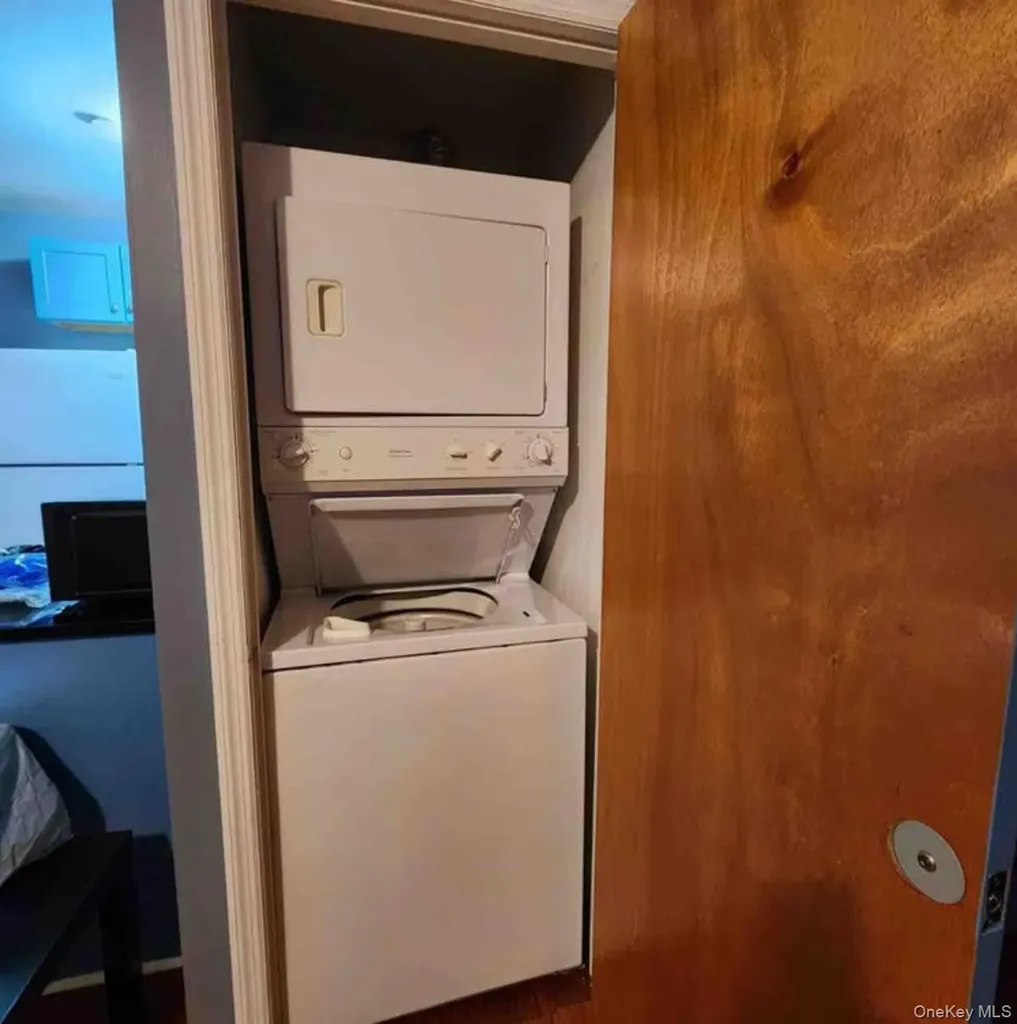 14225 37th Avenue Flushing NY 11354