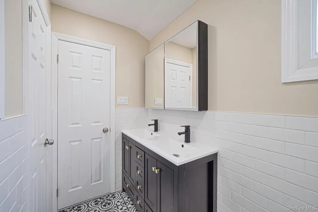 1 Yardley Lane Nesconset NY 11767