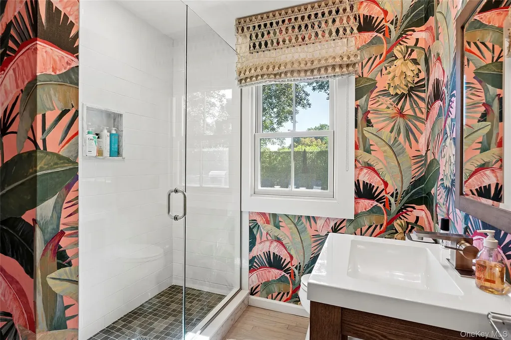 30 Breese Lane Southampton NY 11968