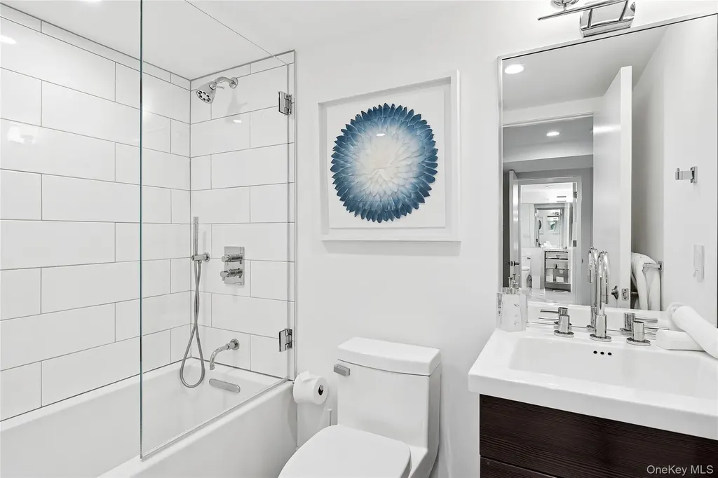 30 Breese Lane Southampton NY 11968