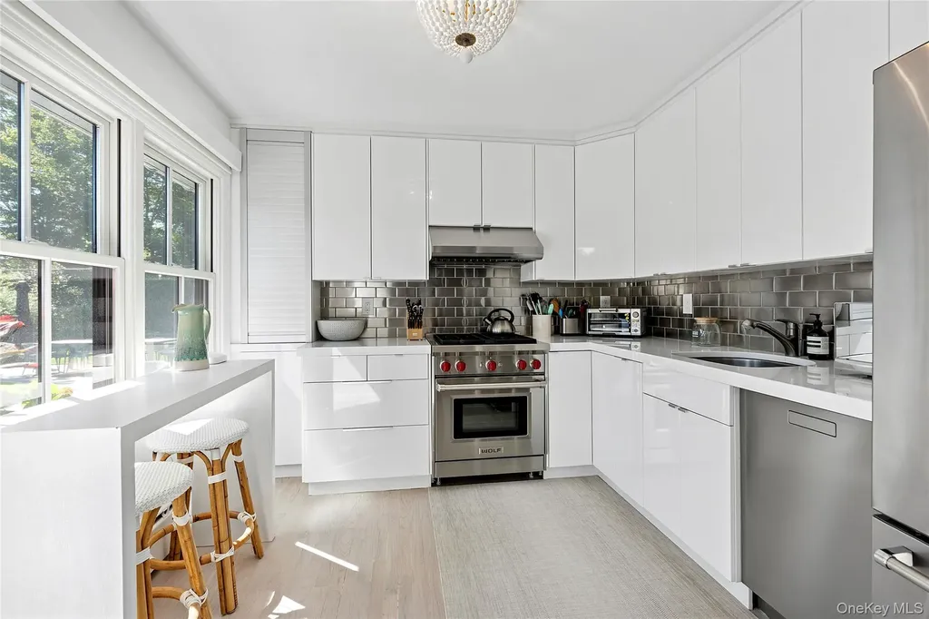 30 Breese Lane Southampton NY 11968