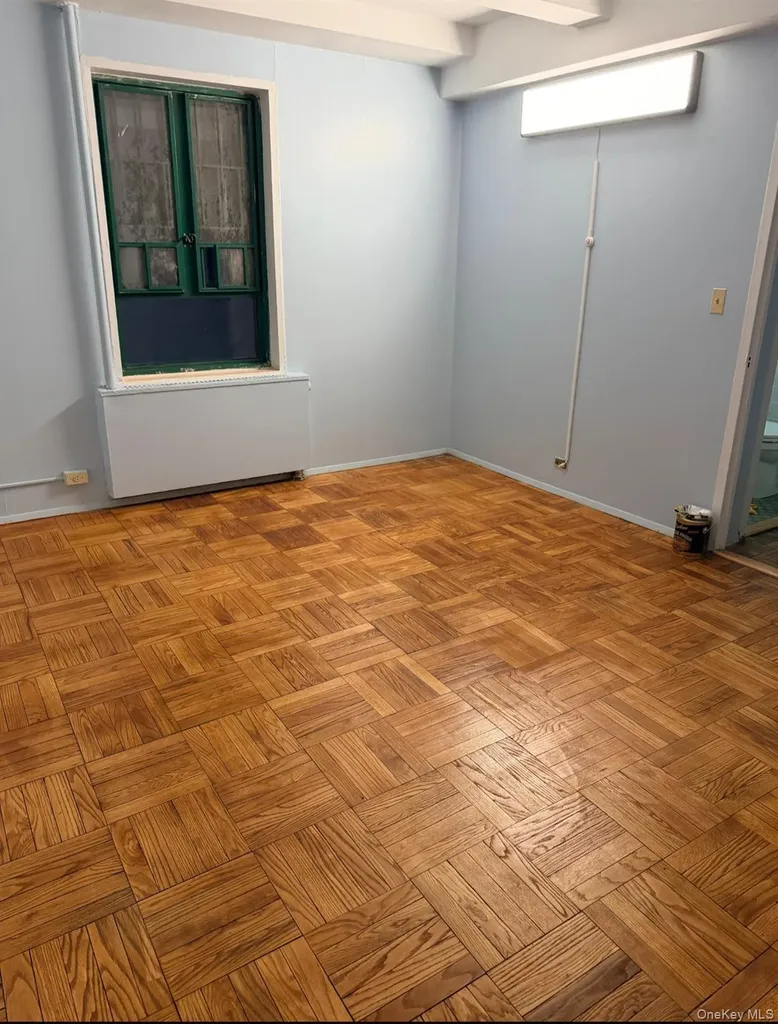 1938 East Tremont Avenue Bronx NY 10462