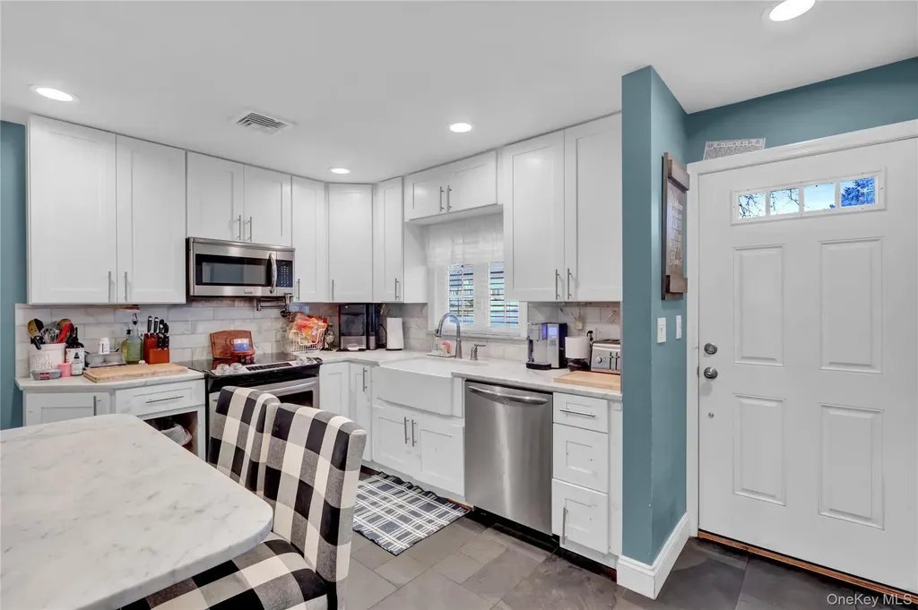 505 Sand Hill Road Wantagh NY 11793