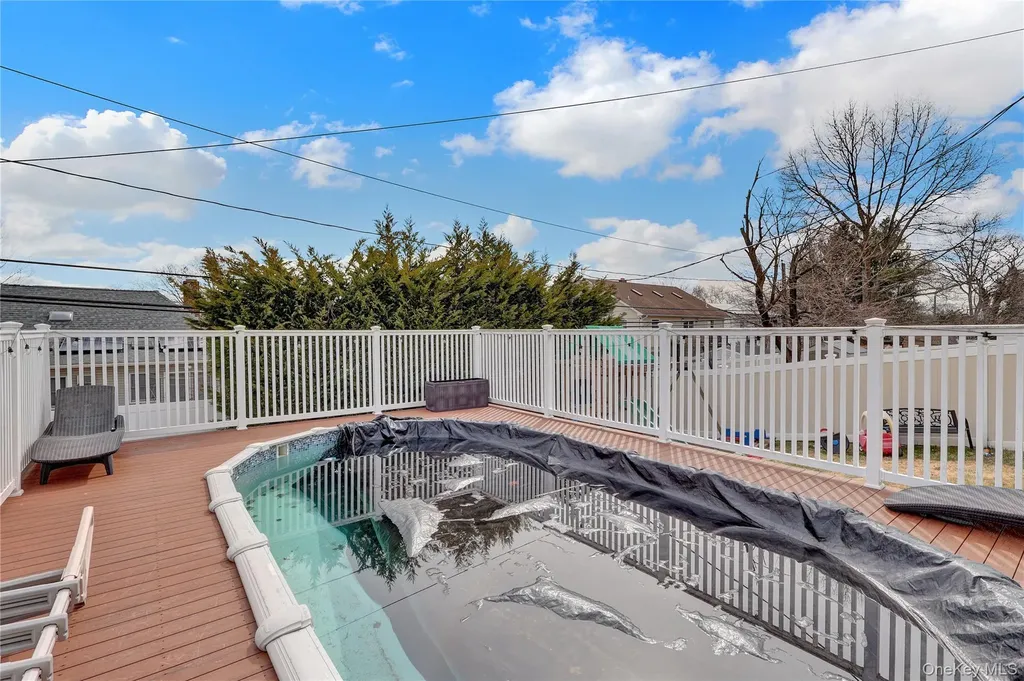 505 Sand Hill Road Wantagh NY 11793
