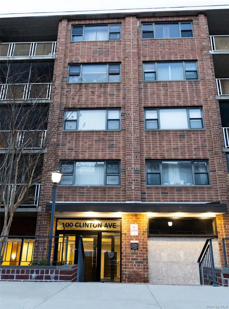 100 Clinton Avenue Mineola NY 11504