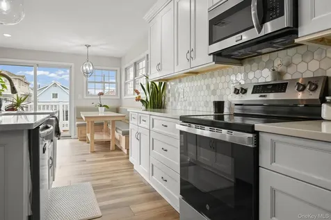 40 W 13th Road Broad Channel NY 11693