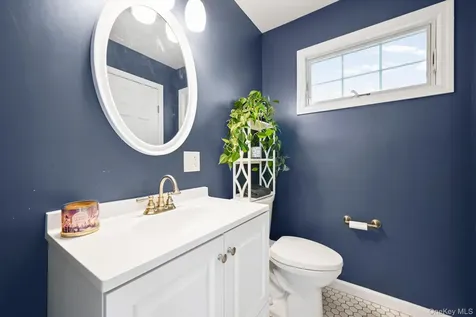 40 W 13th Road Broad Channel NY 11693