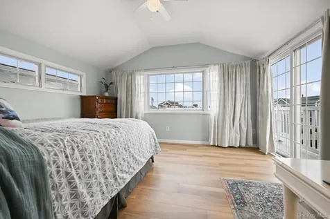 40 W 13th Road Broad Channel NY 11693