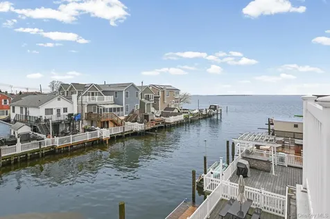 40 W 13th Road Broad Channel NY 11693