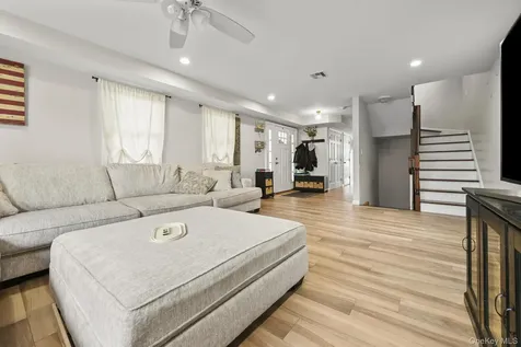 40 W 13th Road Broad Channel NY 11693