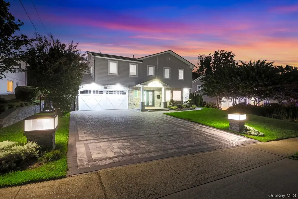 80 Knolls Drive N Manhasset Hills NY 11040