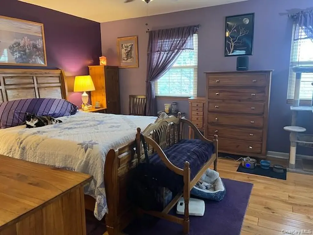 4 Fox Path Coram NY 11727