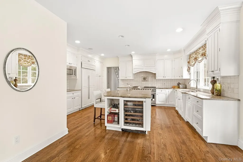58 Old Logging Road Bedford NY 10576