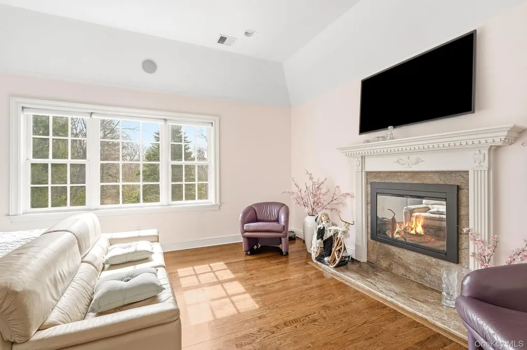 58 Old Logging Road Bedford NY 10576