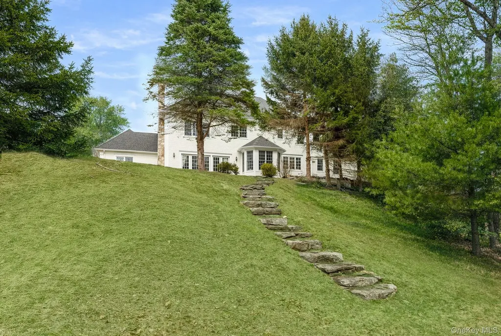 58 Old Logging Road Bedford NY 10576