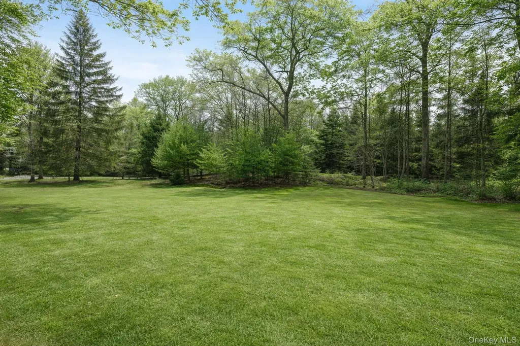 58 Old Logging Road Bedford NY 10576