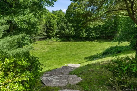 58 Old Logging Road Bedford NY 10576