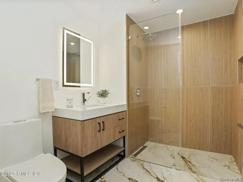 1188 King Greenwich CT 06831