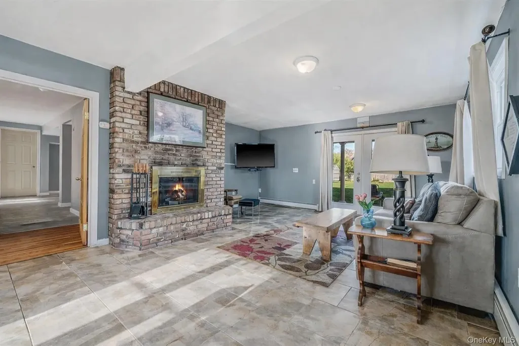 146 Awixa Avenue Bay Shore NY 11706